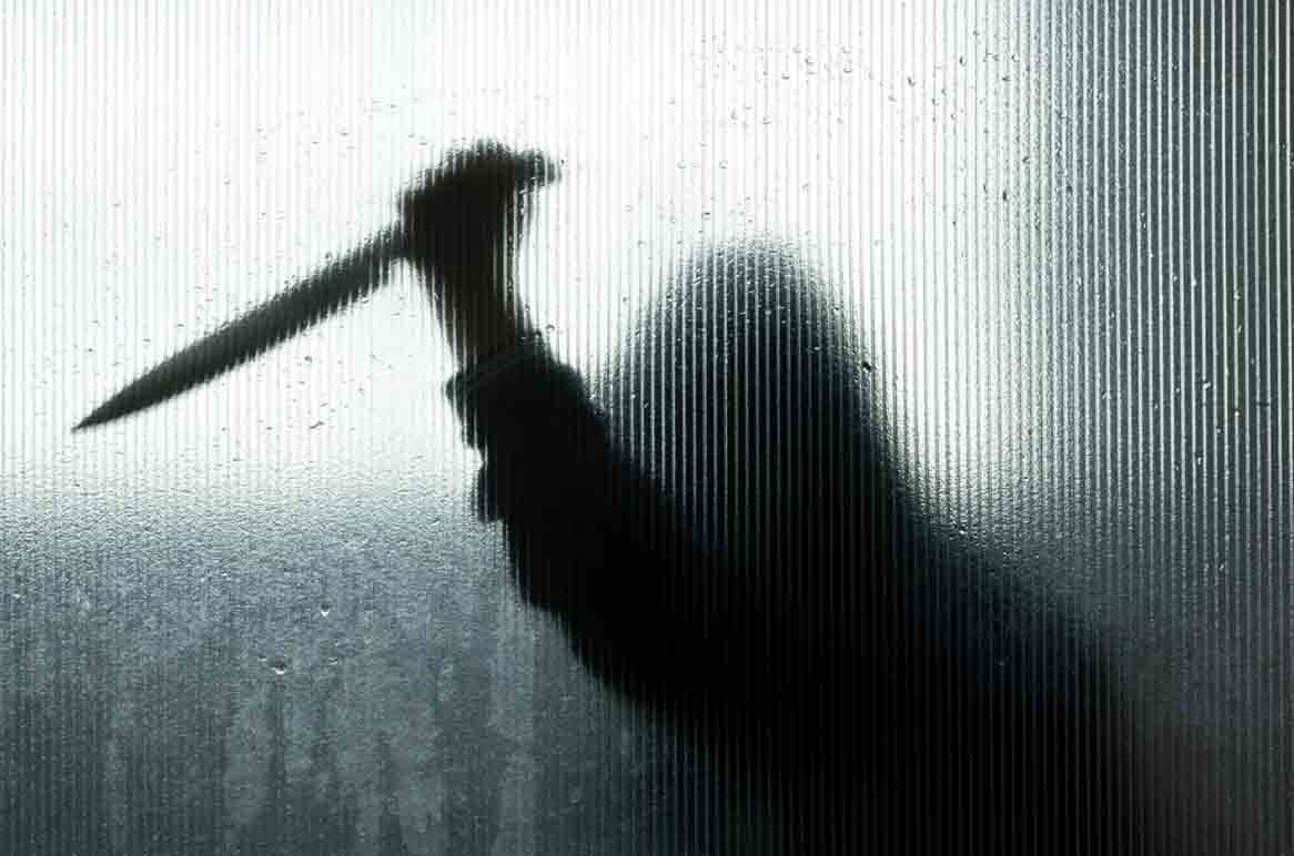 Karnataka man hires 7 men to kill his family